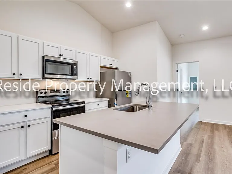 2142 N Melody Ct — Photo 9