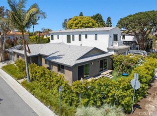 1049 14th St, Manhattan Beach, CA 90266