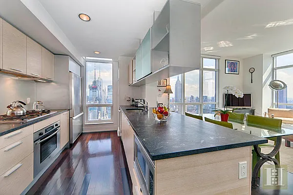 Rented by Halstead Real Estate | media 38