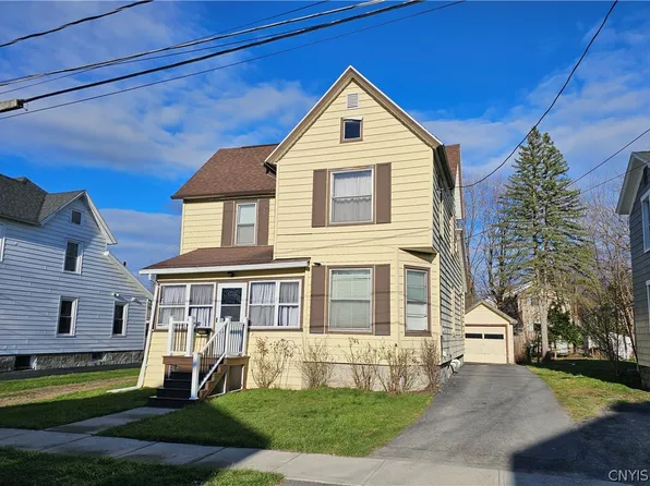 8 Van Patten St, Auburn, NY 13021