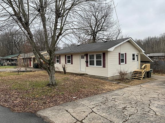 2nd image of 760 Park Avenue Ct