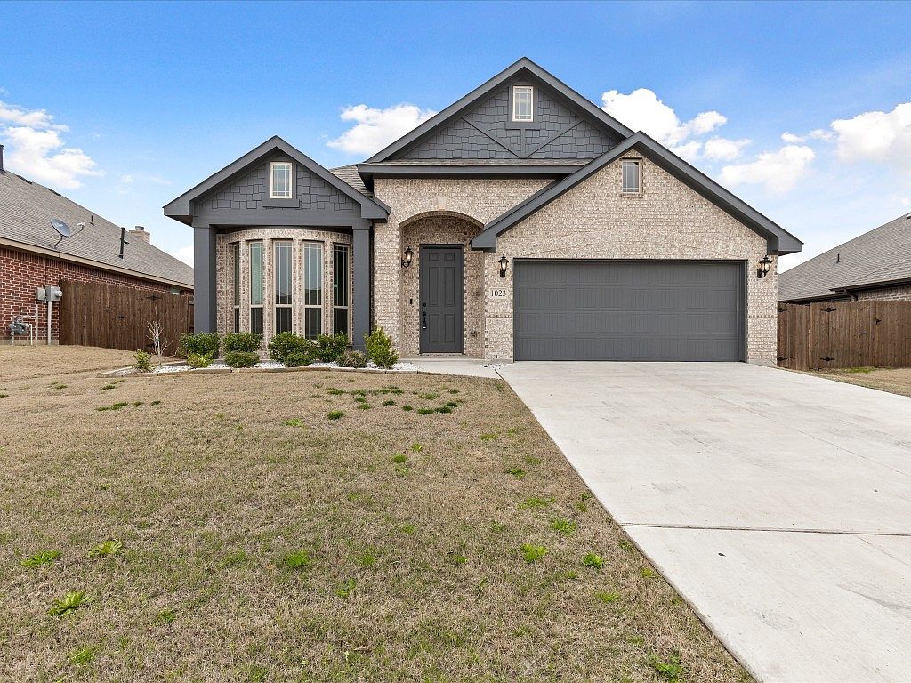 1023 Stockton Dr, Godley, TX 76044 Zillow