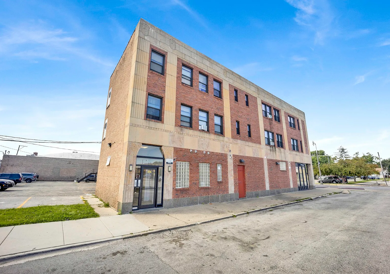 1 bed, 747 sqft, $1,450 — Photo 1