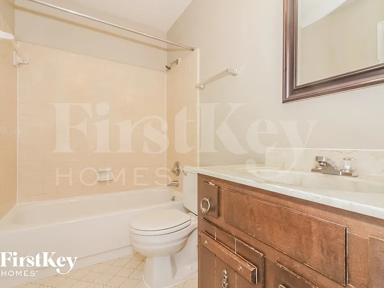 7161 Oak Chase Ln — Photo 14