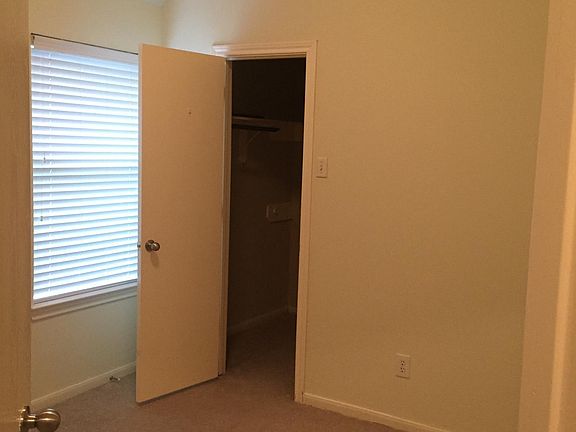 5th image of 12918 Rose Landing Dr