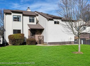 9 Clavendon Ct, Middletown, NJ 07748