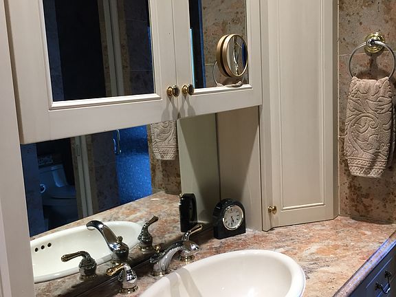 5th image of 222 Quince St Unit 1B