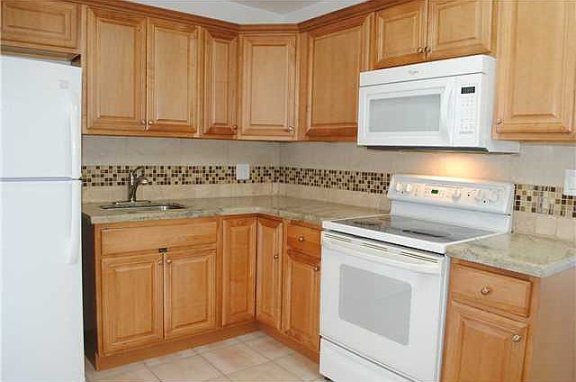 1st image of 9203 NW 38th Dr APT 8