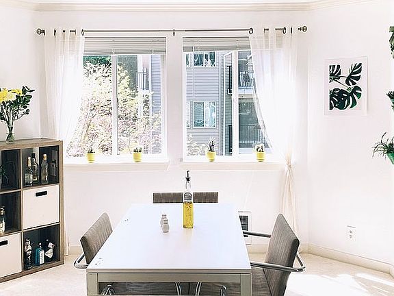 Dining Room (2021)