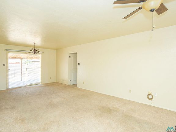 4th image of 8 Del Norte Dr