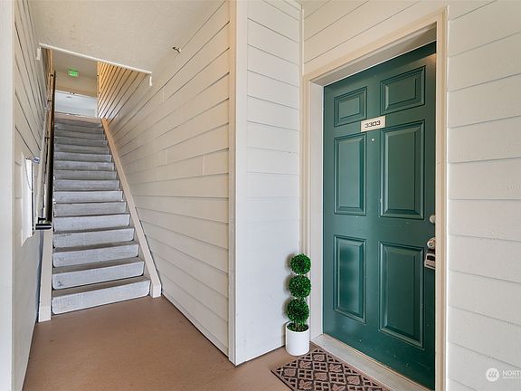 3rd image of 15026 40th Avenue W #3-303