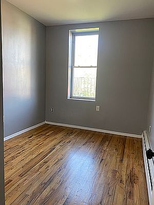 5th image of 103 Truxton St #2