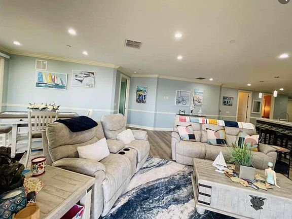 3rd image of 2351 Lakeview Dr Unit 118