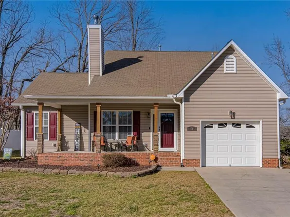 64 Lowery Dr, Thomasville, NC 27360