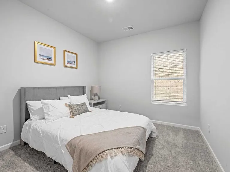 211 Clark Lake Ln — Photo 21