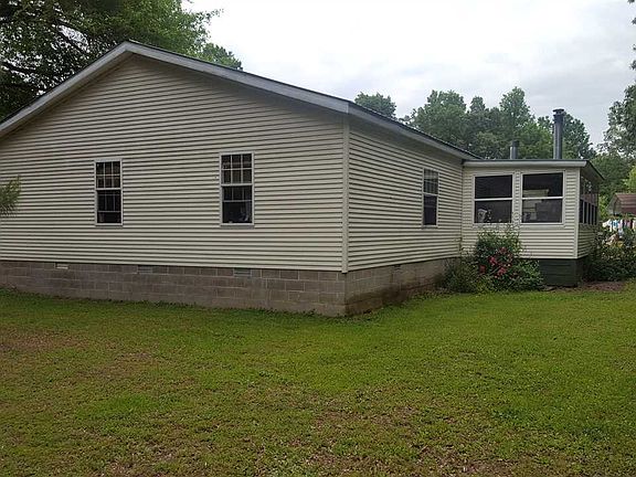 3rd image of 527 Switzer Ln