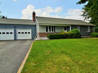 5 Pheasant Dr, Portsmouth, RI, 02871