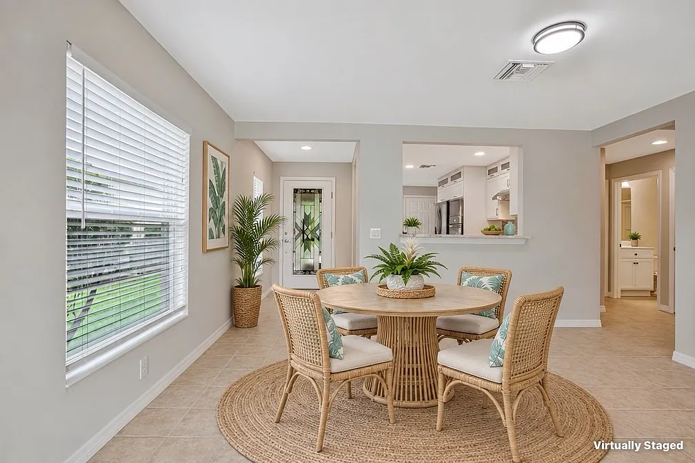 Bright Golf-Course Home in Ave Maria, FL — Photo 3
