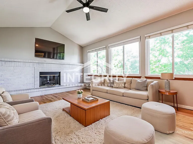 11536 Briarwood Ln — Photo 11