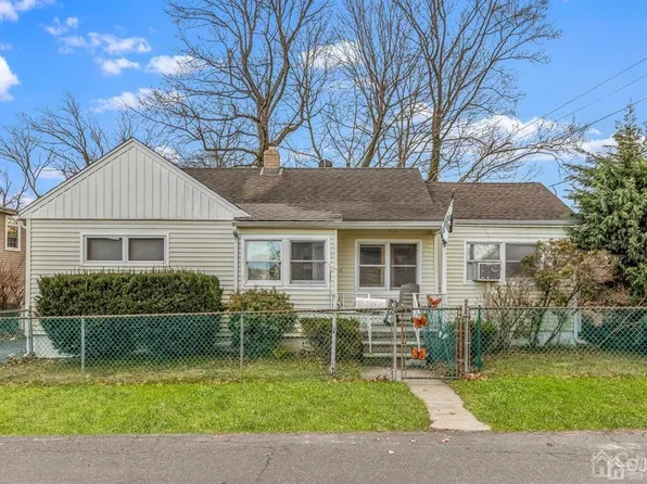 479 Netherwood Dr, Keyport, NJ 07735