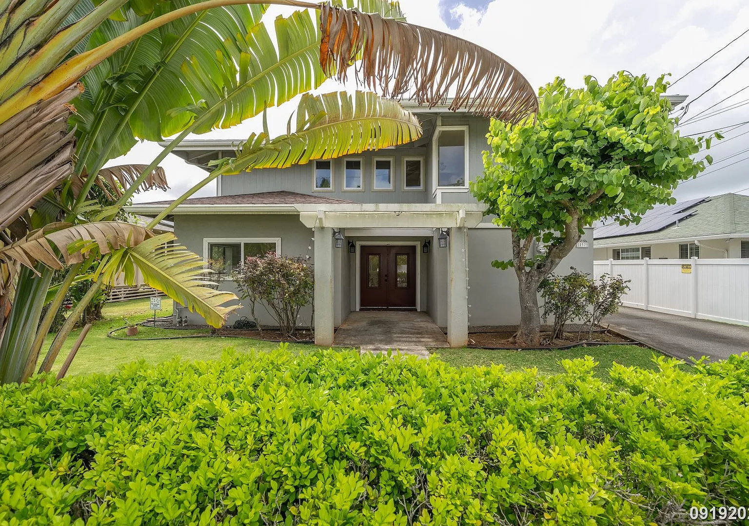 Beautiful and Large 3 bedroom 2.5 bath SFH in Kailua - Must See!! (KAILUA) — Photo 1