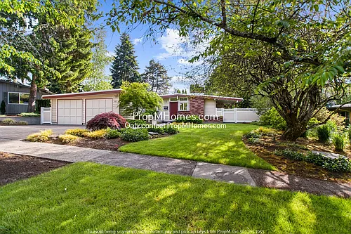 1885 SW Wellington Ave Photo 1