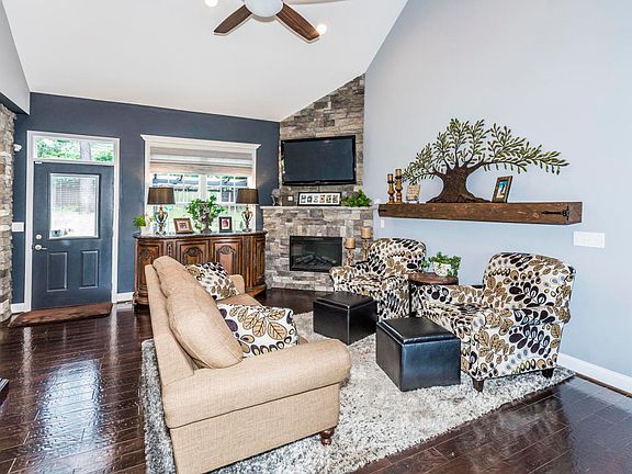 4th image of 7840 Jefferson Oaks Dr