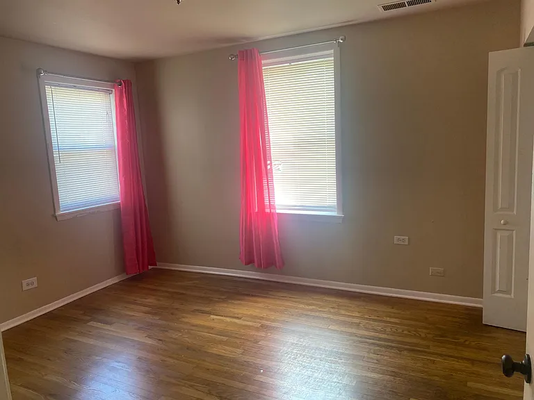 3119 S 50th Ct — Photo 9