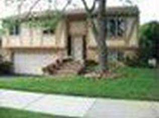 22923 Clairwood St, Saint Clair Shores, MI 48080