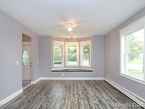 4th image of 115 Orton St