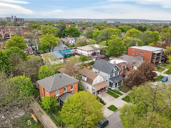 172 Prospect St S, Hamilton, ON L8M 2Z4