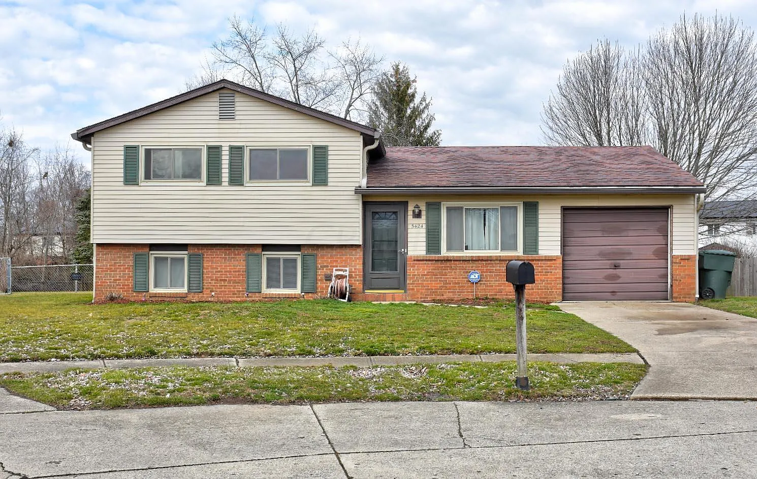 5424 Adderley Ave photo 1