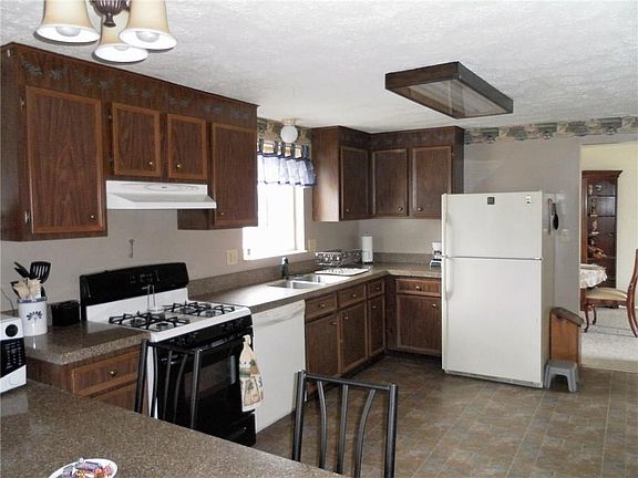 2nd image of 6736 Breeds Hill Dr