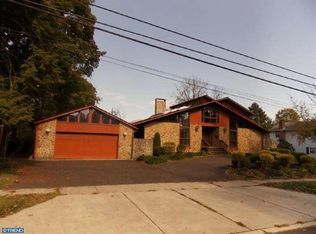 421 Central Ave, Woodbury Heights, NJ 08097