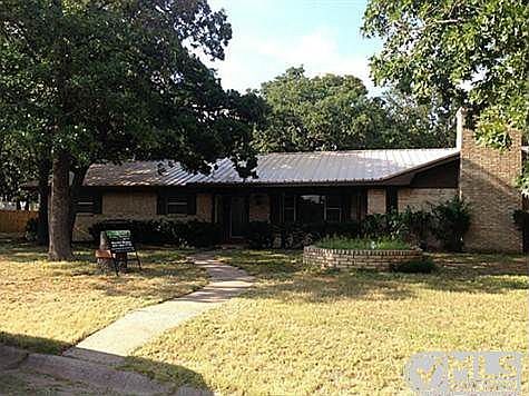 1st image of 186 Tanglewood St