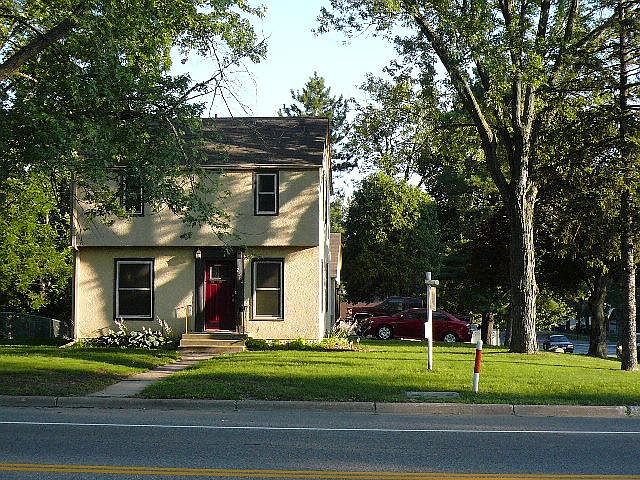 1st image of 2504 17th Ave E