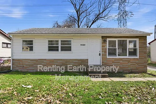 11930 Criterion Ave Photo 1