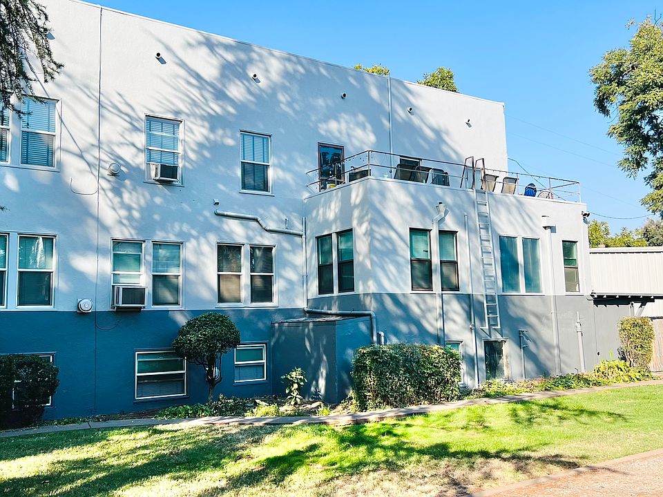 2nd image of 180 E 8th Ave APT 107