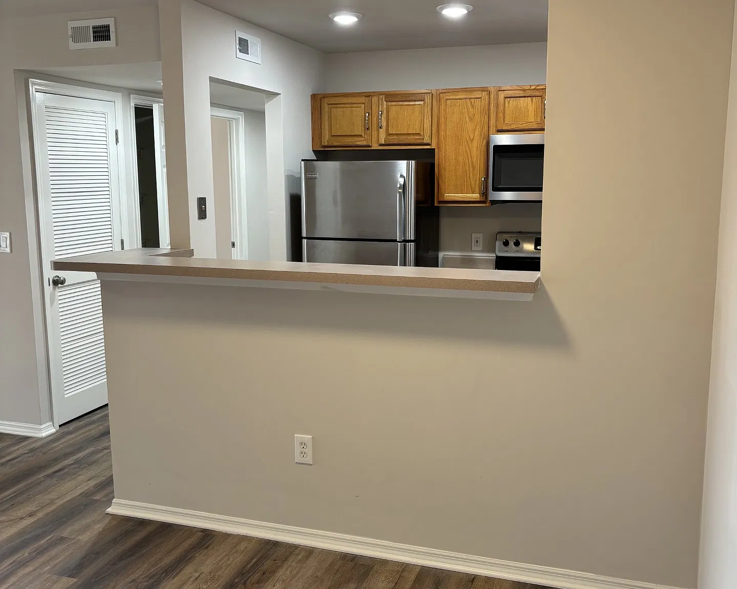 2 bed, 900 sqft, $1,295 — Photo 4