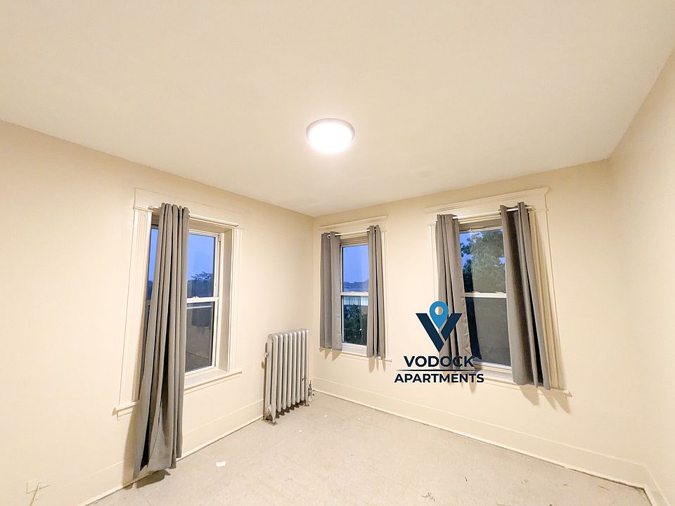 1st image of 529 Union St APT 4R