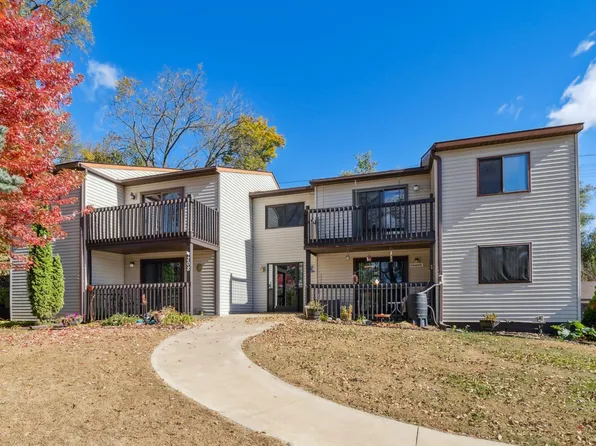 208 S Winter St APT 6, River Falls, WI 54022