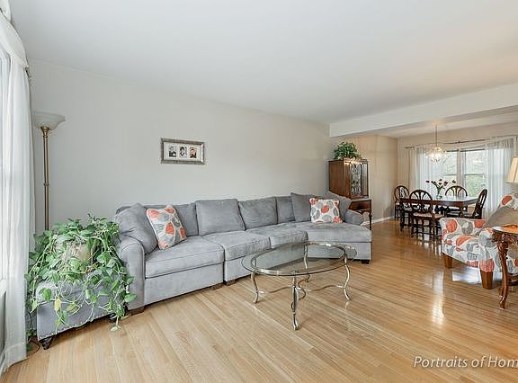 2nd image of 736 Bayberry Dr