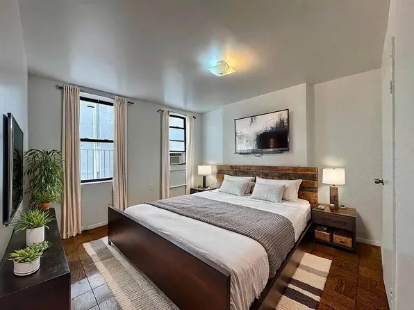 2148 Second Avenue image 1 of 15