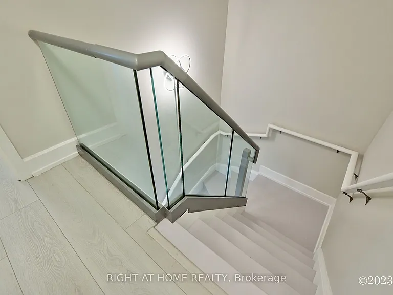 650 Sheppard Ave E #Penthouse 15 — Photo 12