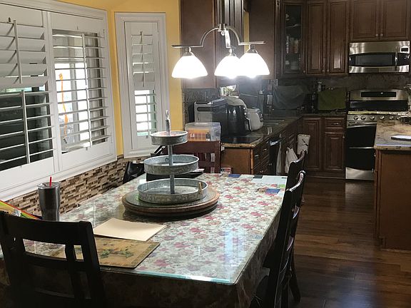 5th image of 10745 Champagne Rd