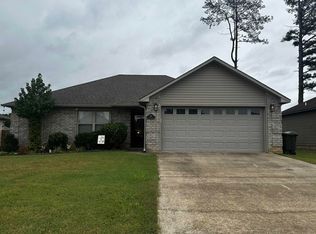 108 Spruce St, Jacksonville, AR 72076