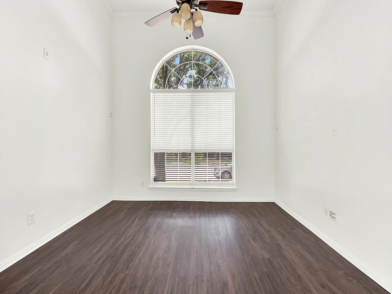4 bed, 3230 sqft, $3,100 — Photo 3