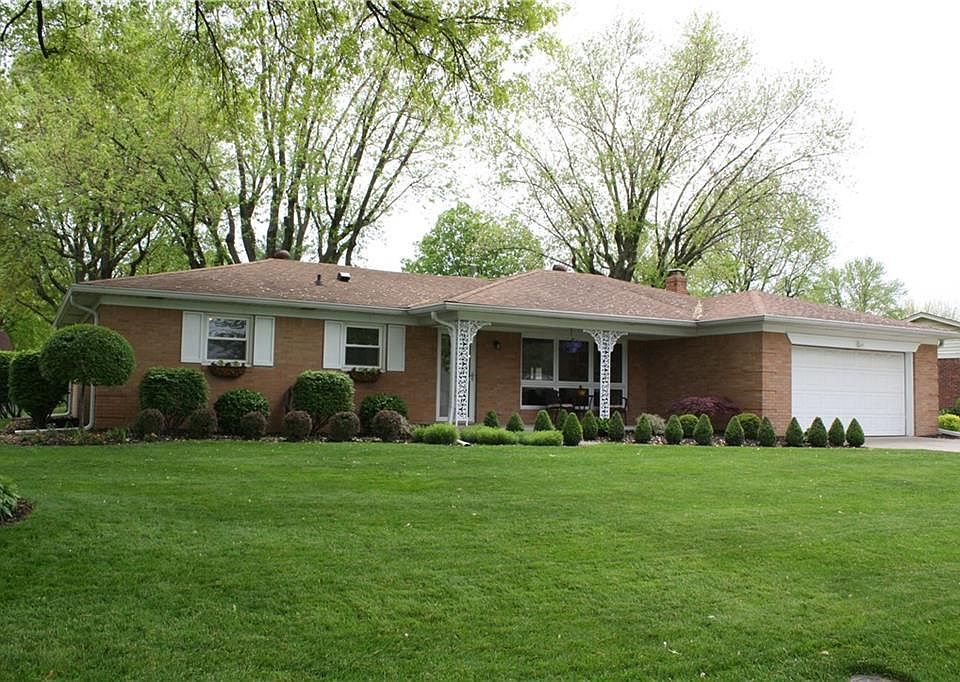 1st image of 6801 Castle Manor Dr