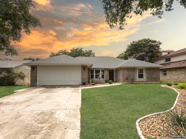 11823 Broadwood, San Antonio, TX 78249
