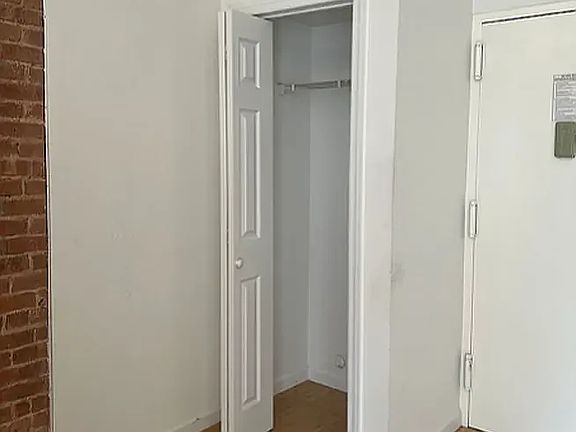 3rd image of 31 Carmine St APT 5
